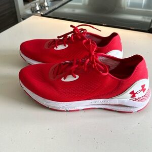 UA Hovr Sonic running shoes